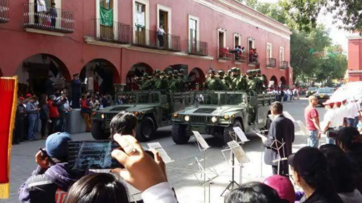 Desfile militar, 16 de septiembre